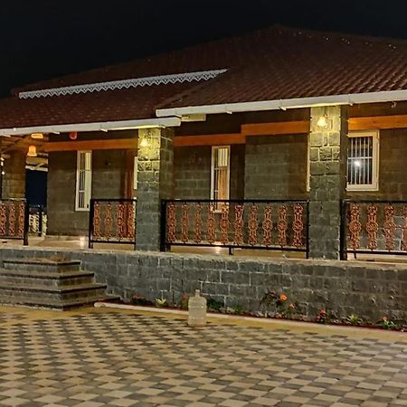 Onyx Farm Villa Khamshet ภายนอก รูปภาพ